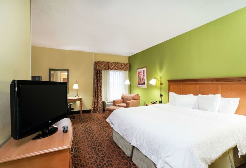 בית מלון כפרי Hampton Inn Bardstown