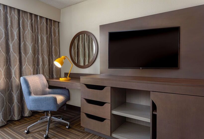 فندق Hampton Inn Bristol