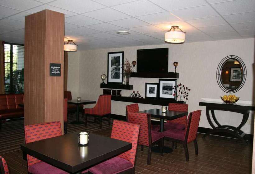 فندق Hampton Inn By Hilton Clarksville