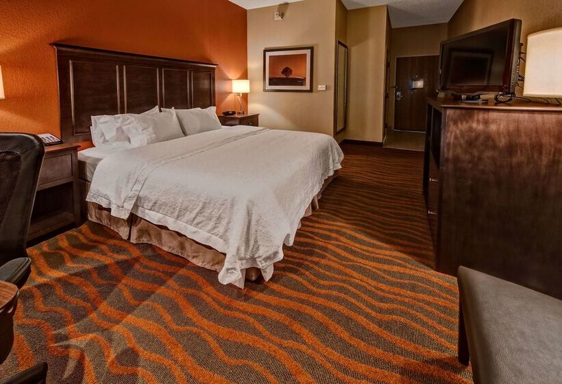 فندق Hampton Inn By Hilton Clarksville
