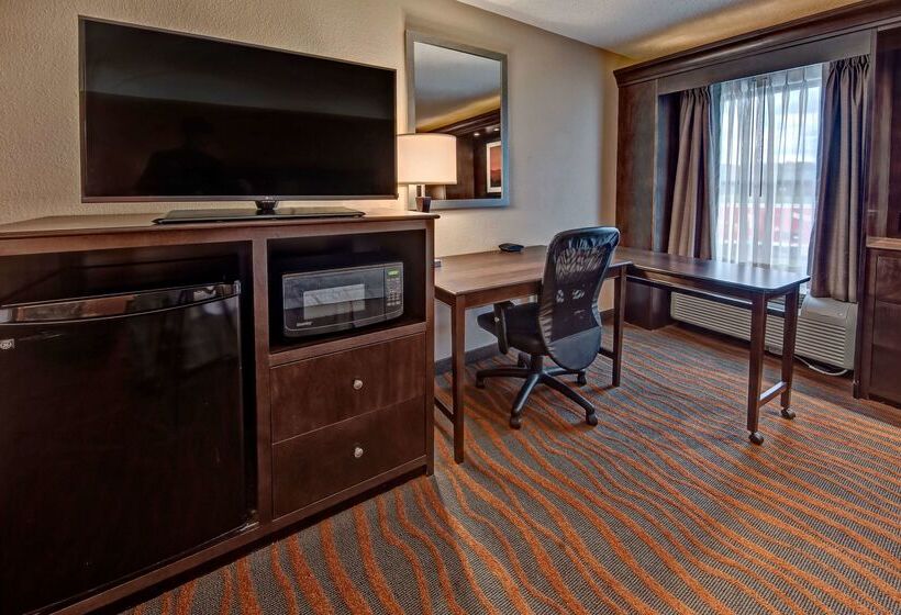 فندق Hampton Inn By Hilton Clarksville