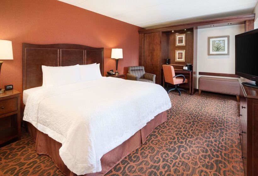 هتل Hampton Inn Clevelanddowntown