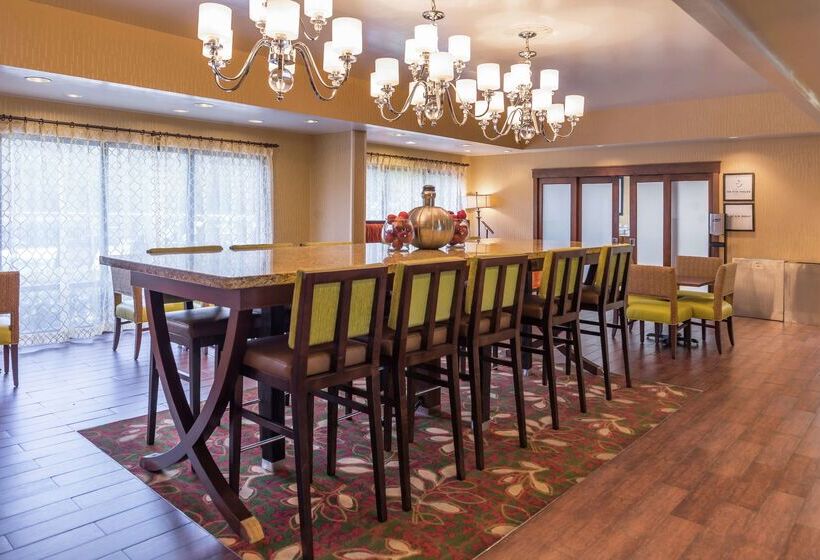 هتل Hampton Inn Columbia Northeastfort Jackson Area