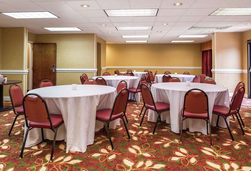 هتل Hampton Inn Columbia Northeastfort Jackson Area