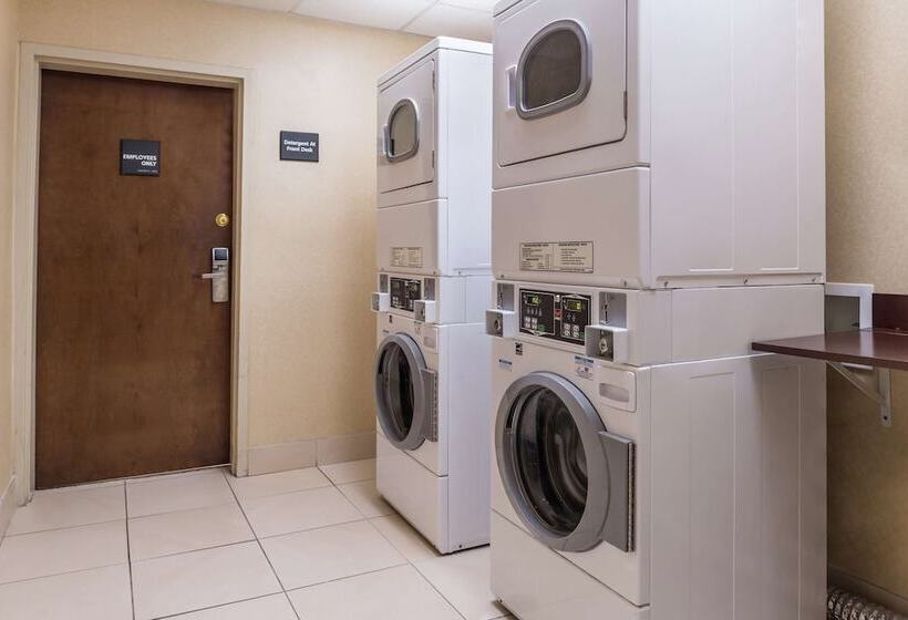 هتل Hampton Inn Columbia Northeastfort Jackson Area