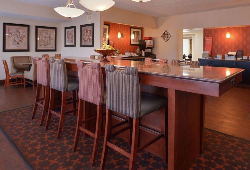 호텔 Hampton Inn Columbus East