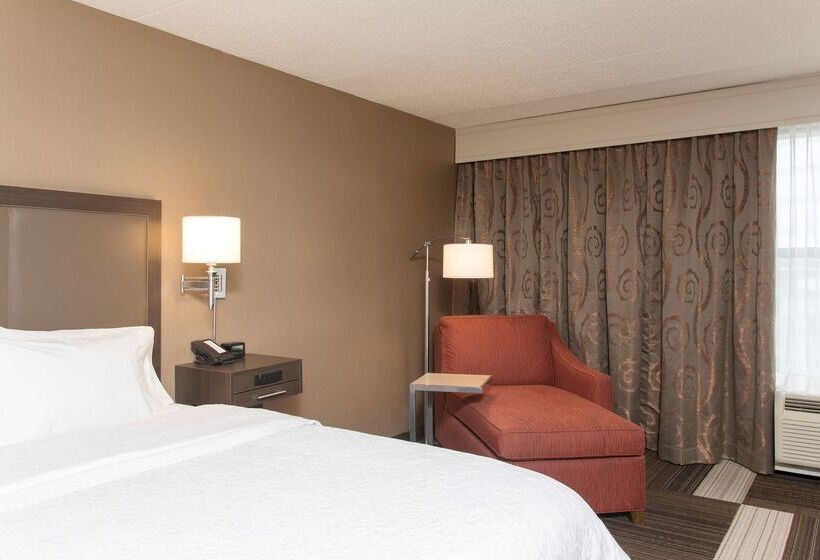 Отель Hampton Inn Columbus/taylorsville/edinburgh