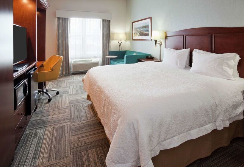 هتل Hampton Inn Duluth Canal Park