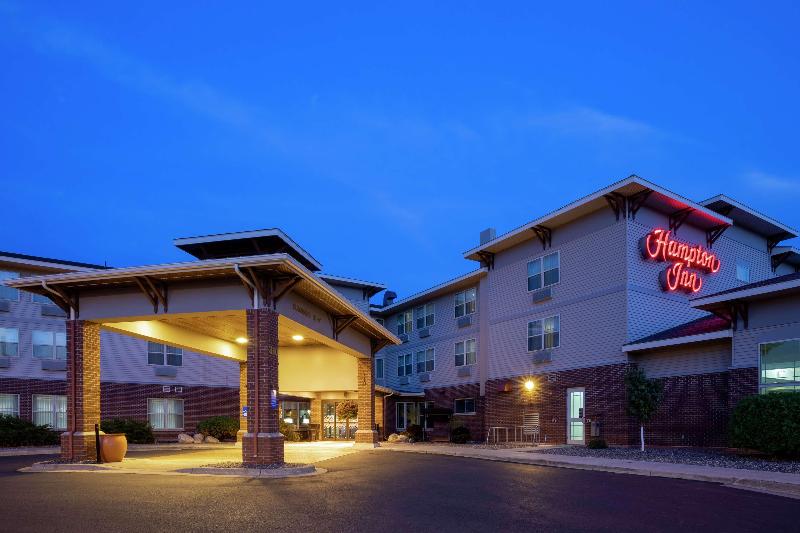 هتل Hampton Inn Duluth Canal Park
