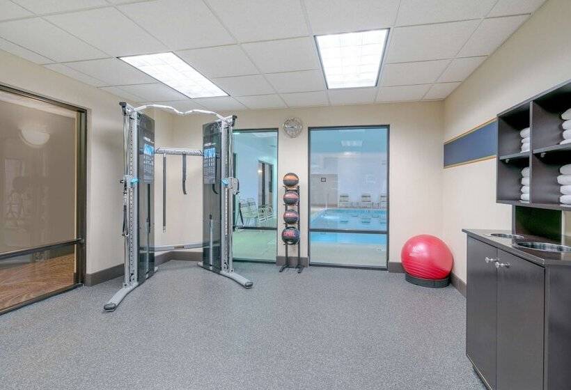 호텔 Hampton Inn Frostburg