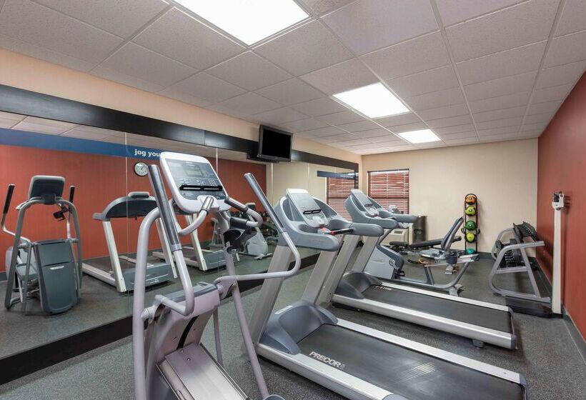هتل Hampton Inn Grand Rapids North