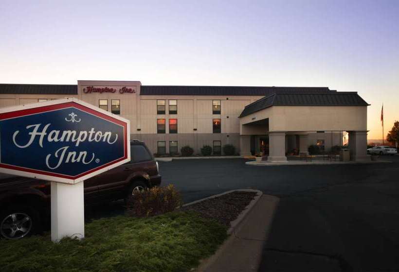 هتل Hampton Inn Grand Rapids North
