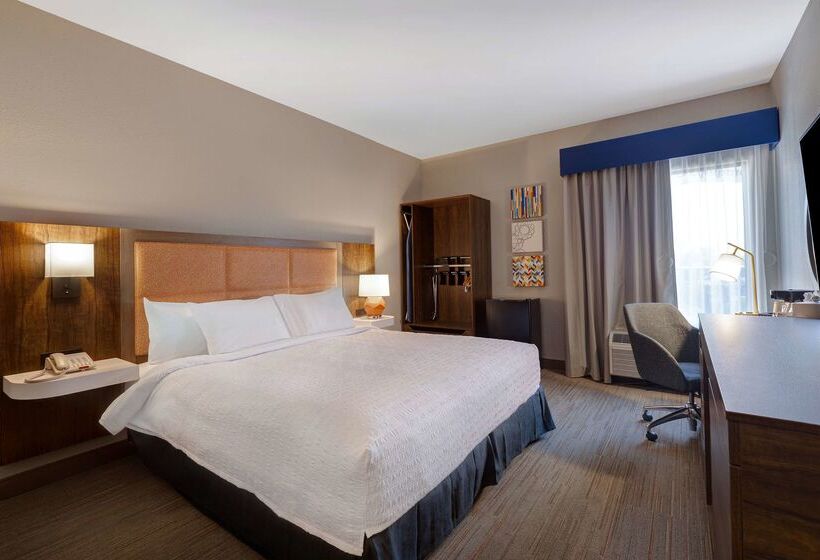 هتل Hampton Inn Hot Springs