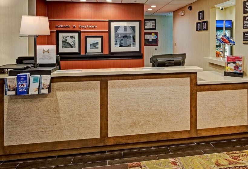 בית מלון כפרי Hampton Inn Houston Baytown