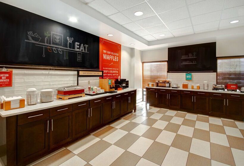 هتل Hampton Inn Huntsville Arsenal/south Pkway