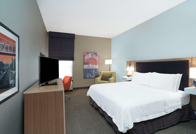 هتل Hampton Inn Madison Huntsville Airport