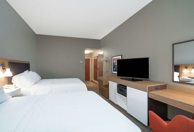هتل Hampton Inn Madison Huntsville Airport