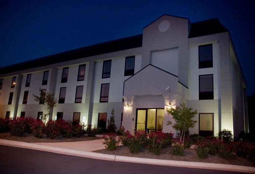 هتل Hampton Inn Madison Huntsville Airport