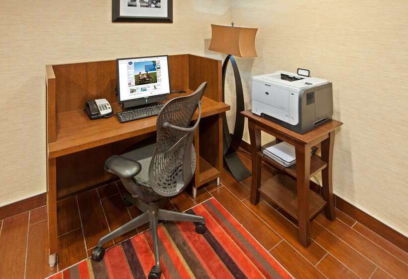 هتل Hampton Inn Joliet  I80