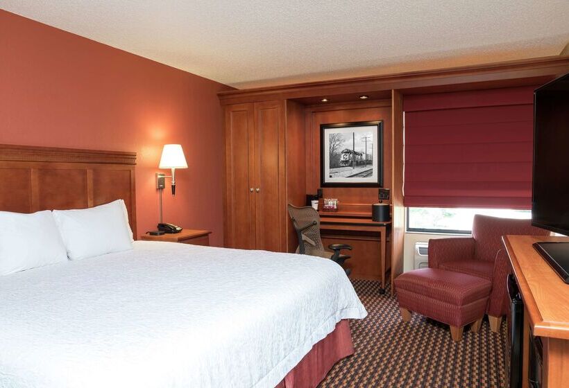 هتل Hampton Inn Joliet  I80