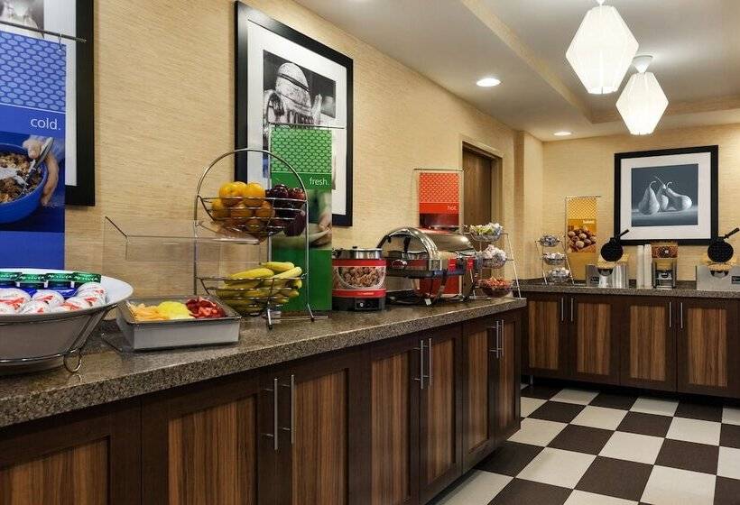 هتل Hampton Inn Joliet  I80