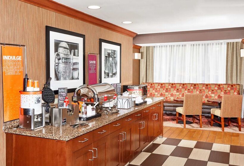 בית מלון כפרי Hampton Inn Lafayette