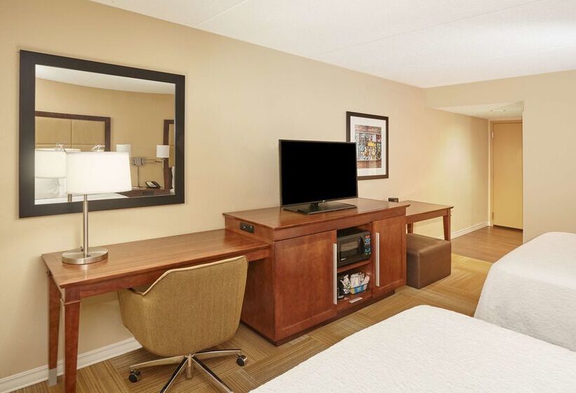 בית מלון כפרי Hampton Inn Lafayette
