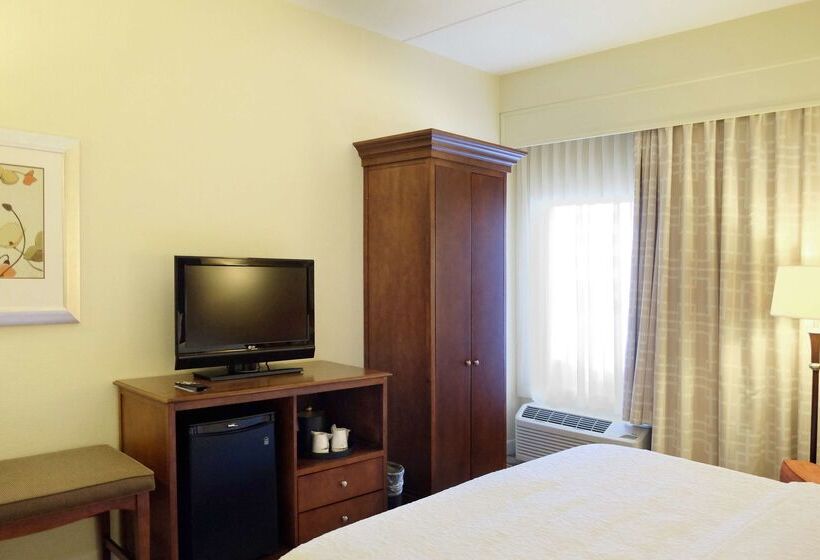 호텔 Hampton Inn Lima