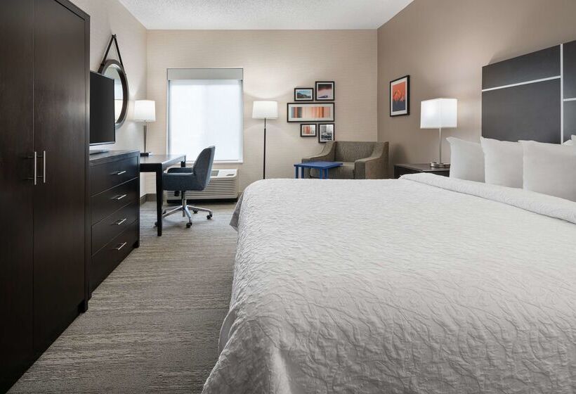 هتل Hampton Inn Loveland