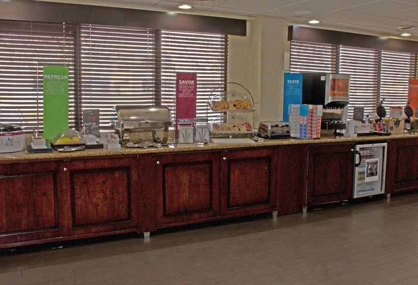 هتل Hampton Inn Norfolk/chesapeake