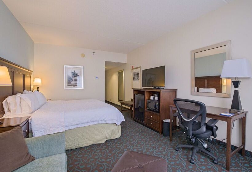 בית מלון כפרי Hampton Inn Portsmouth Central