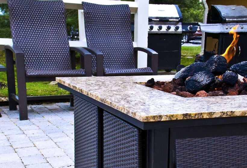 בית מלון כפרי Hampton Inn Portsmouth Central