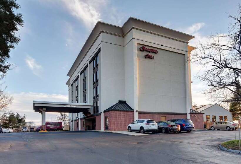 בית מלון כפרי Hampton Inn Portsmouth Central