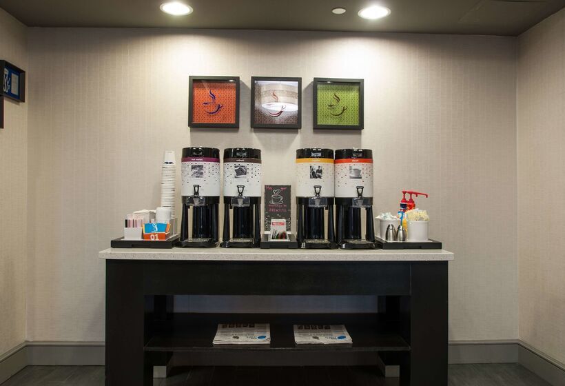 Отель Hampton Inn Stafford/quantico & Conference Center