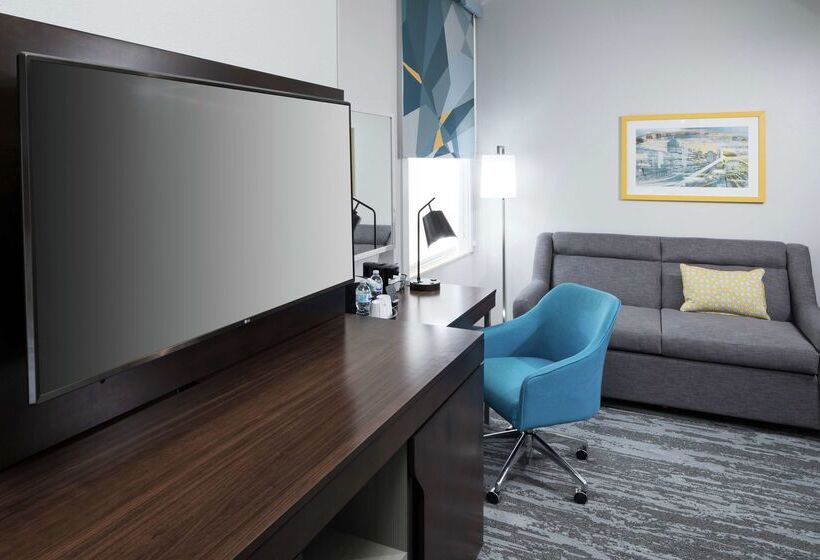 هتل Hampton Inn & Suites Atlantadowntown