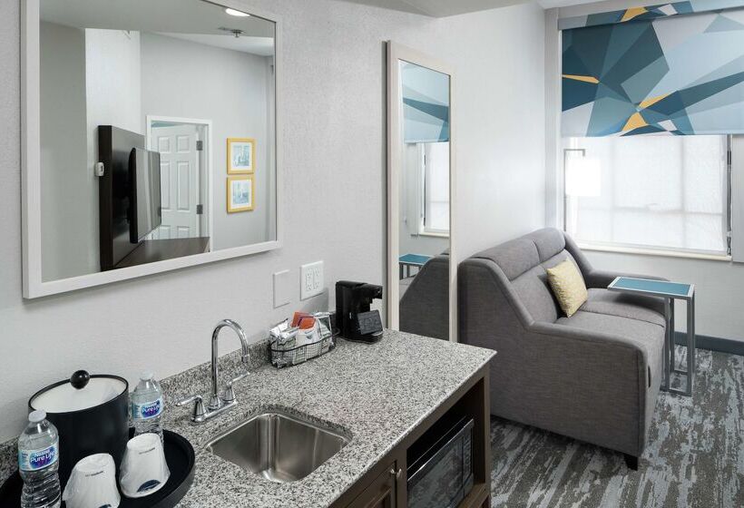 هتل Hampton Inn & Suites Atlantadowntown