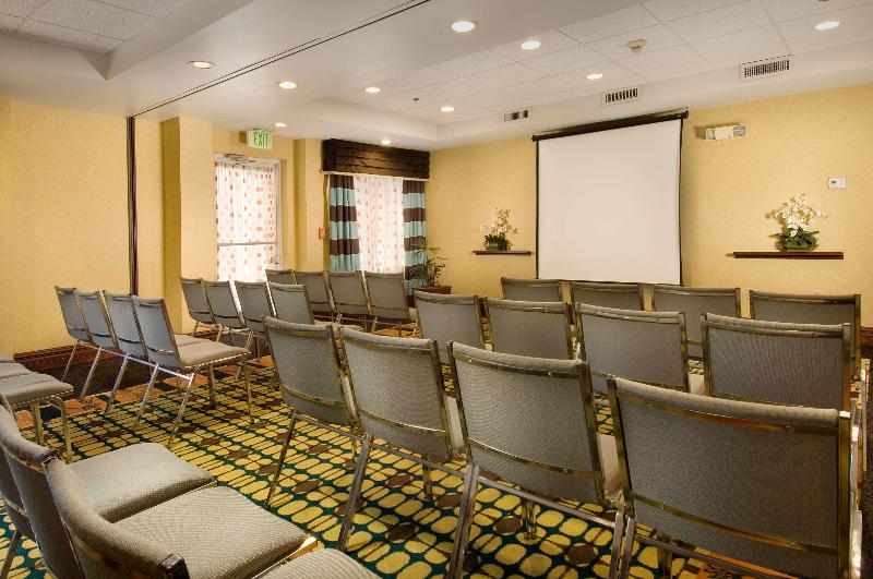 هتل Hampton Inn & Suites Ft. Lauderdale Arpt/south Cruise Port