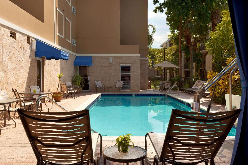 هتل Hampton Inn & Suites Ft. Lauderdale Arpt/south Cruise Port