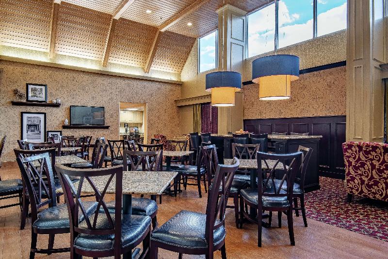 هتل Hampton Inn & Suites Williamsburgrichmond Rd