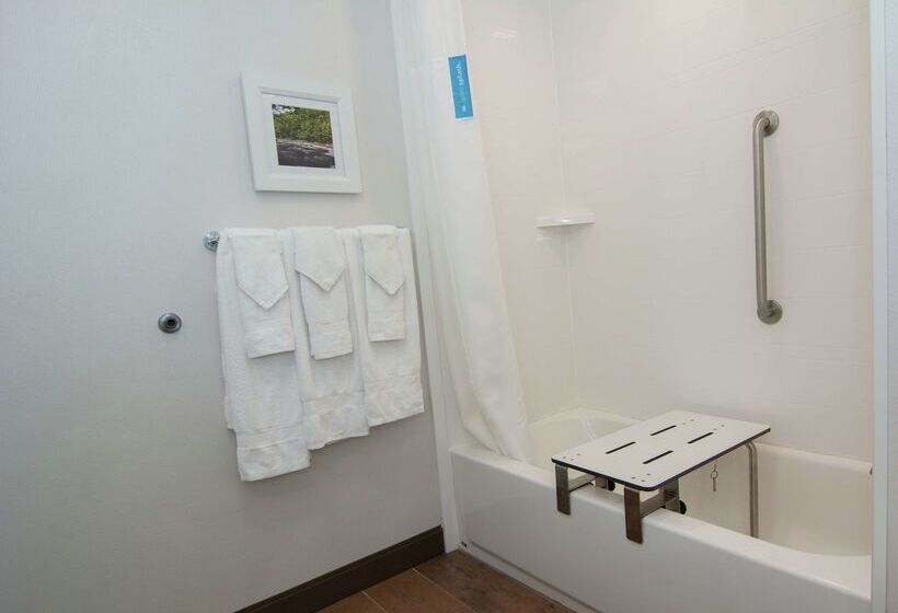 Отель Hampton Inn Summersville