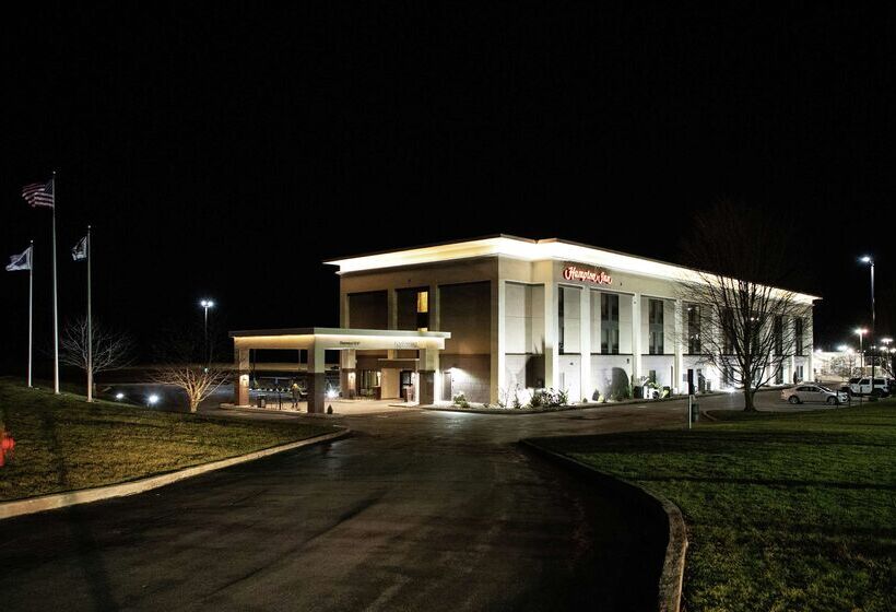 Отель Hampton Inn Summersville