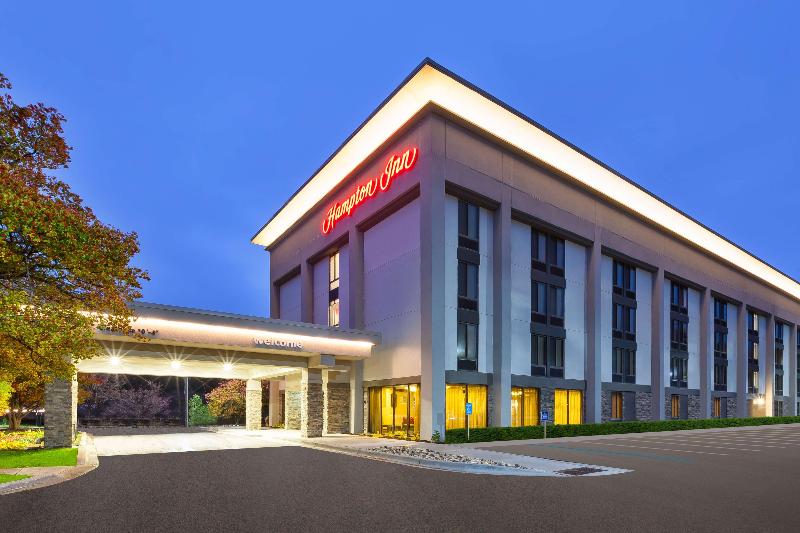 هتل Hampton Inn Traverse City