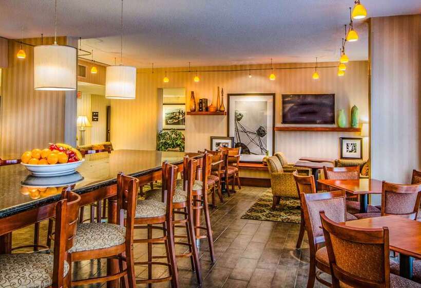 Отель Hampton Inn Washington