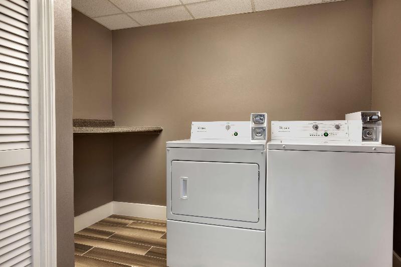 Отель Hampton Inn Waycross