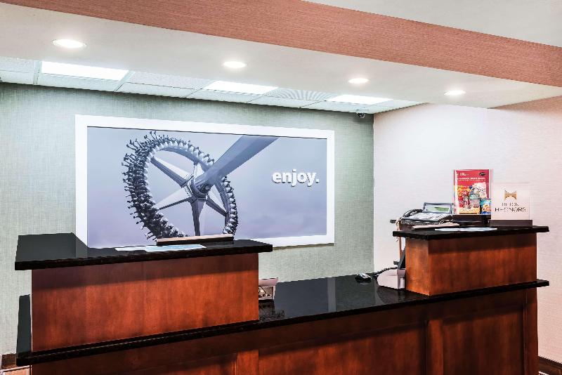 هتل Hampton Inn West Springfield