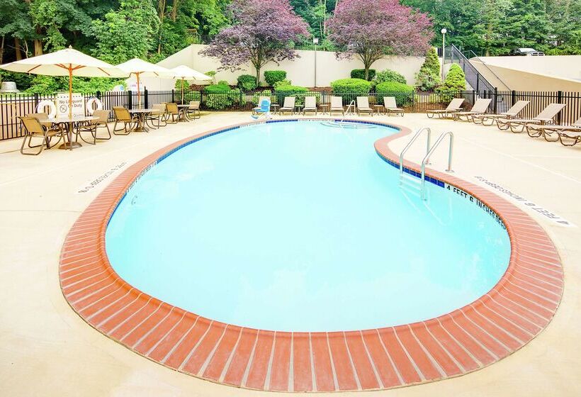 فندق Hampton Inn White Plains/tarrytown