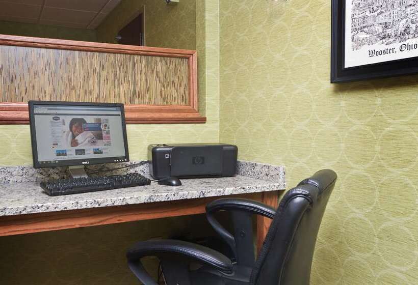 호텔 Hampton Inn Wooster