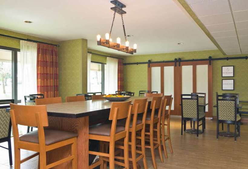 호텔 Hampton Inn Wooster