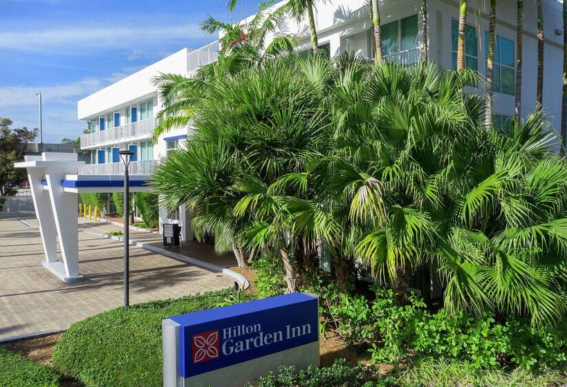 בית מלון כפרי Hilton Garden Inn Miami Brickell South