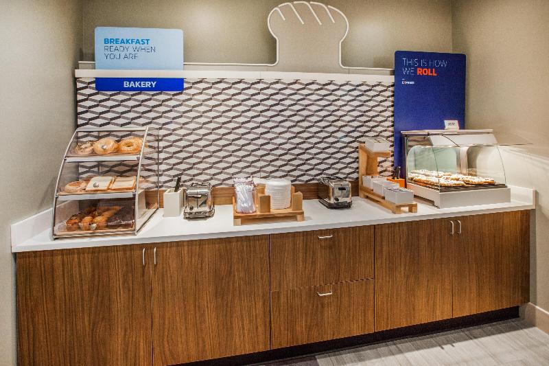בית מלון כפרי Holiday Inn Express Voorhees/ Mt. Laurel, An Ihg